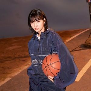 Meet your Posher, Dancing